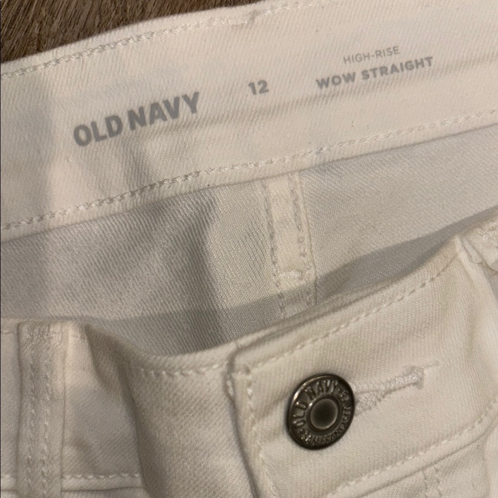 Old Navy High-Rise Wow Straight Cream Pants - Picture 2 of 4